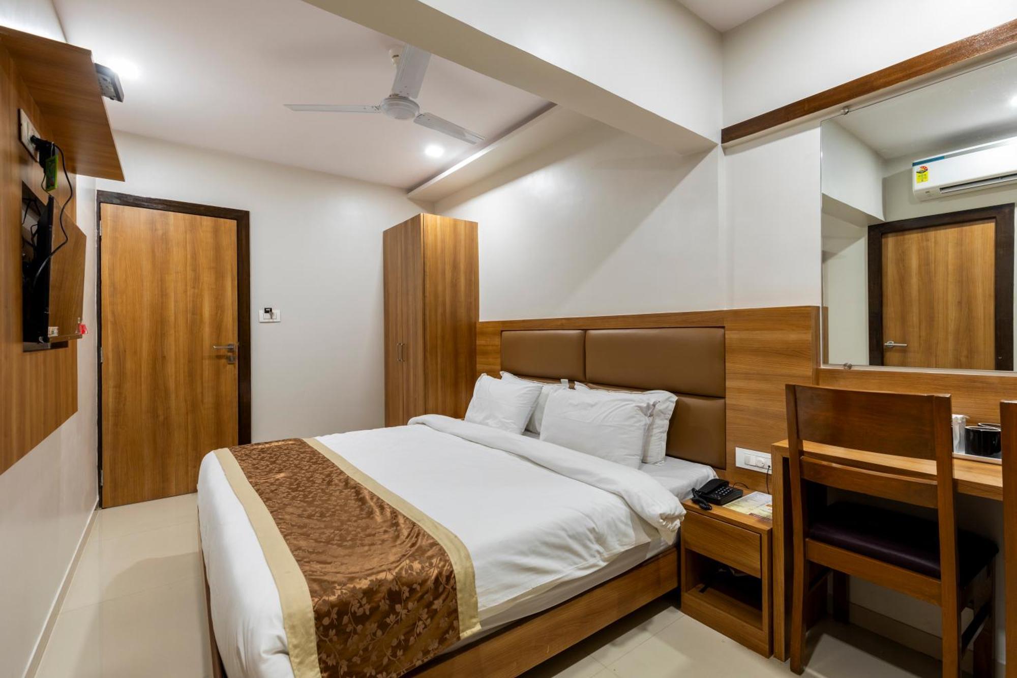 Hotel Embassy Park - Bkc Mumbai Ngoại thất bức ảnh