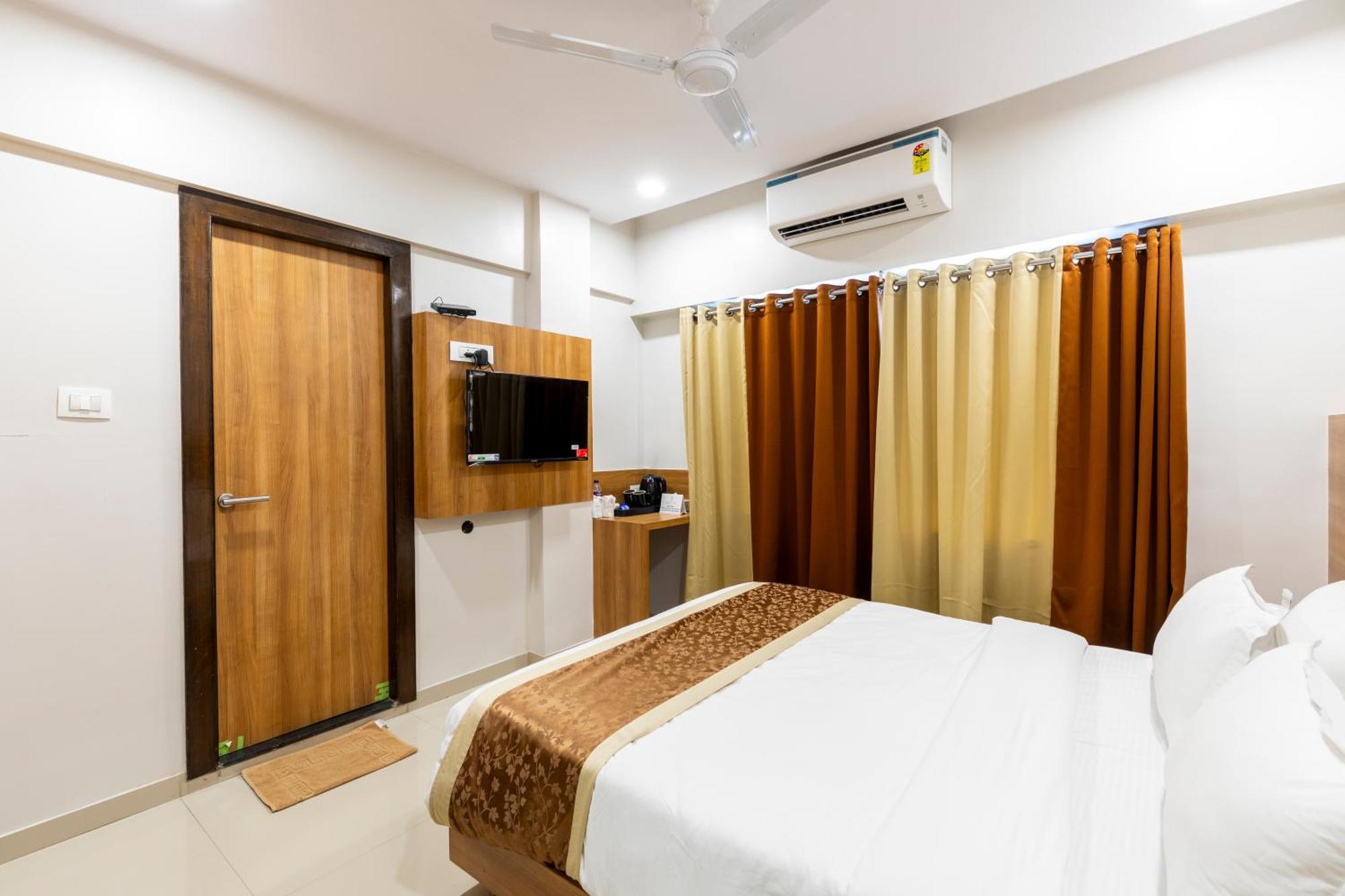 Hotel Embassy Park - Bkc Mumbai Ngoại thất bức ảnh