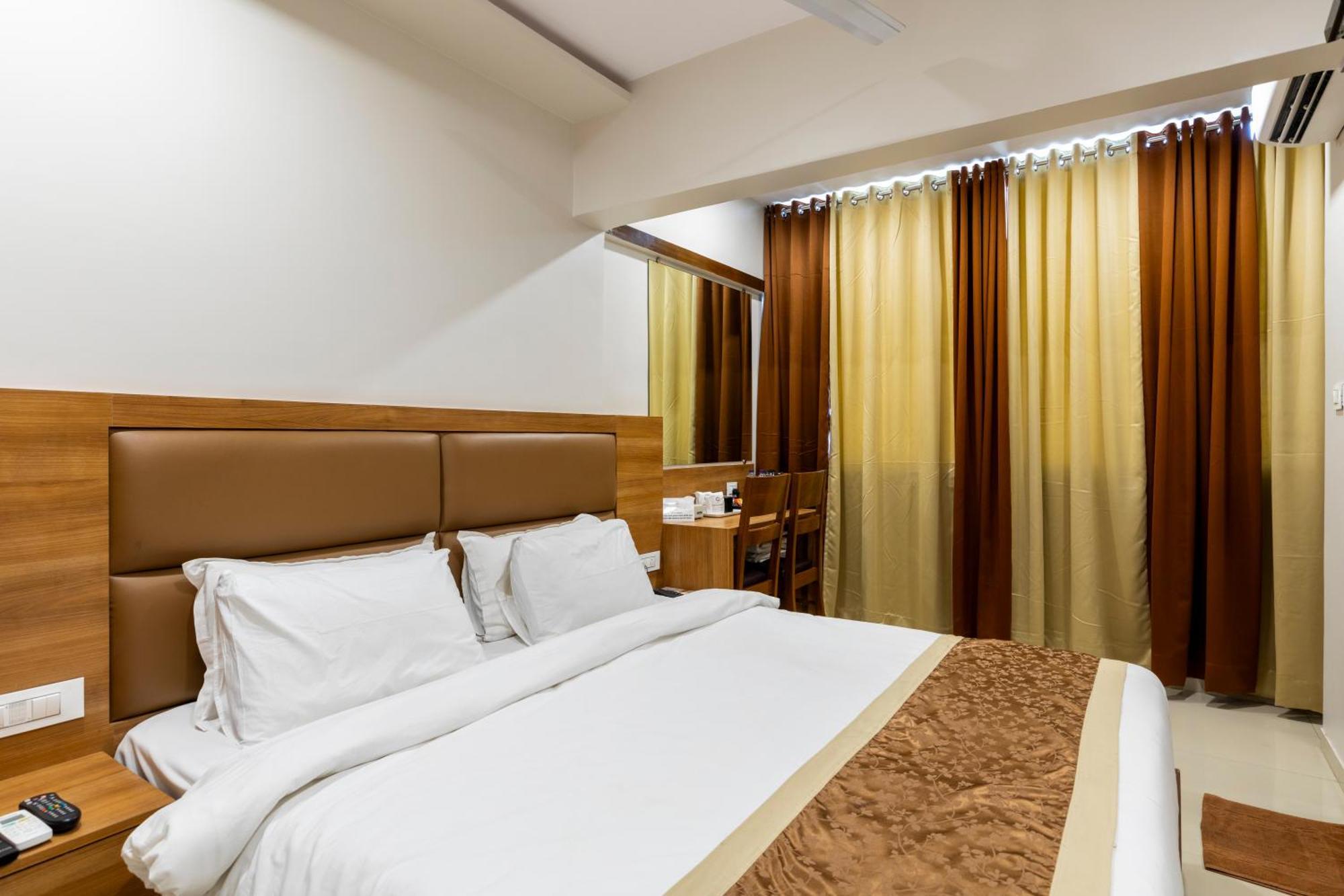 Hotel Embassy Park - Bkc Mumbai Ngoại thất bức ảnh